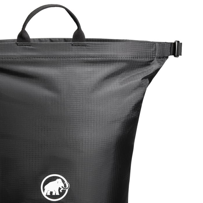 Mammut Aenergy 18 – Rolování upraví objem na 18–20 litrů
