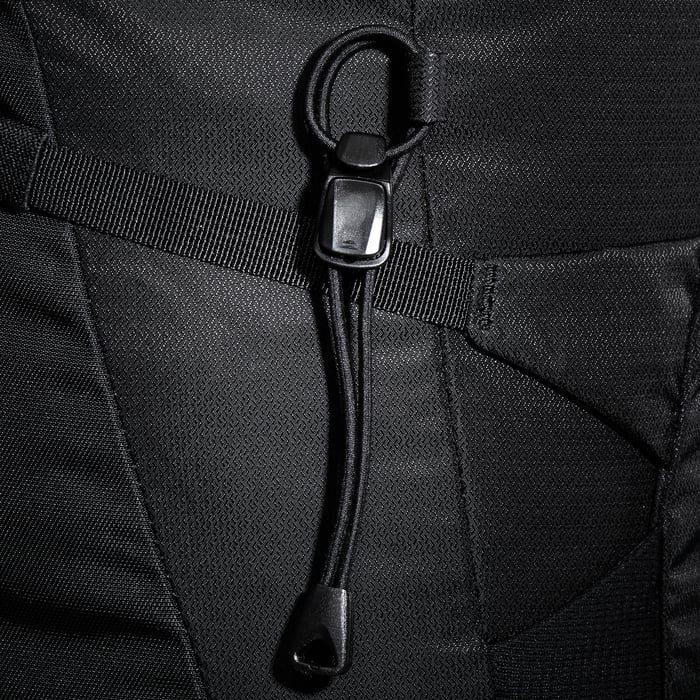 Mammut Lithium 30 – Trekové hole mimo hlavní náklad