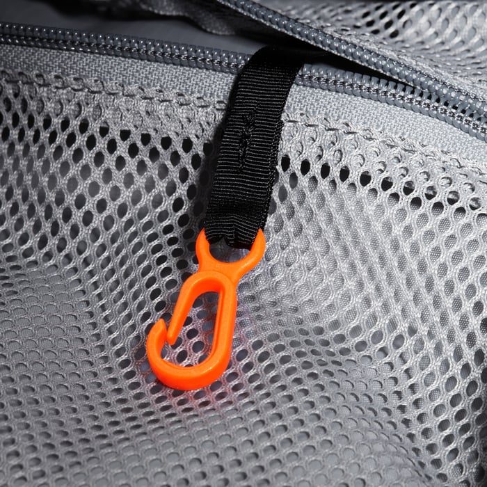 Mammut Lithium 40 – Kapsy ve výškově nastavitelném víku
