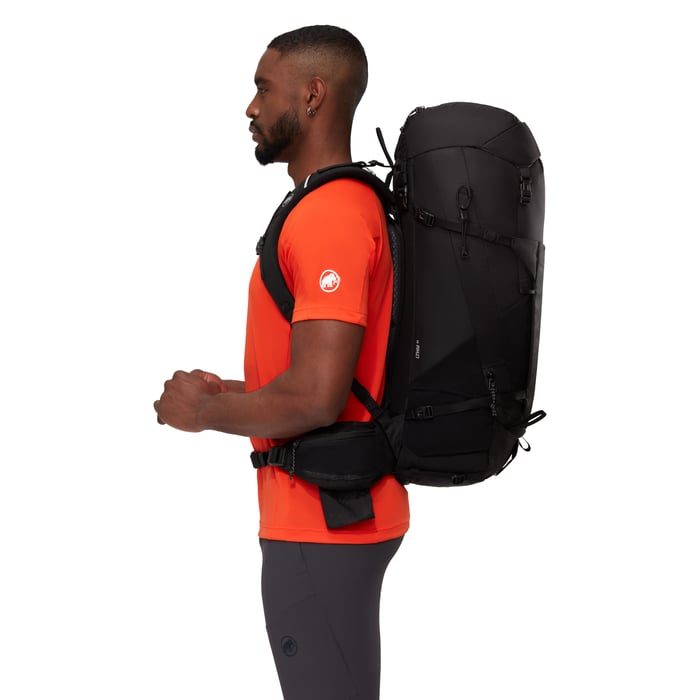 Mammut Lithium 40 – Samostatný přístup do spodního oddílu