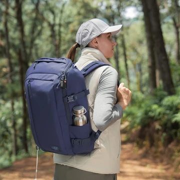 CabinZero Adventure 32L pohled zepředu
