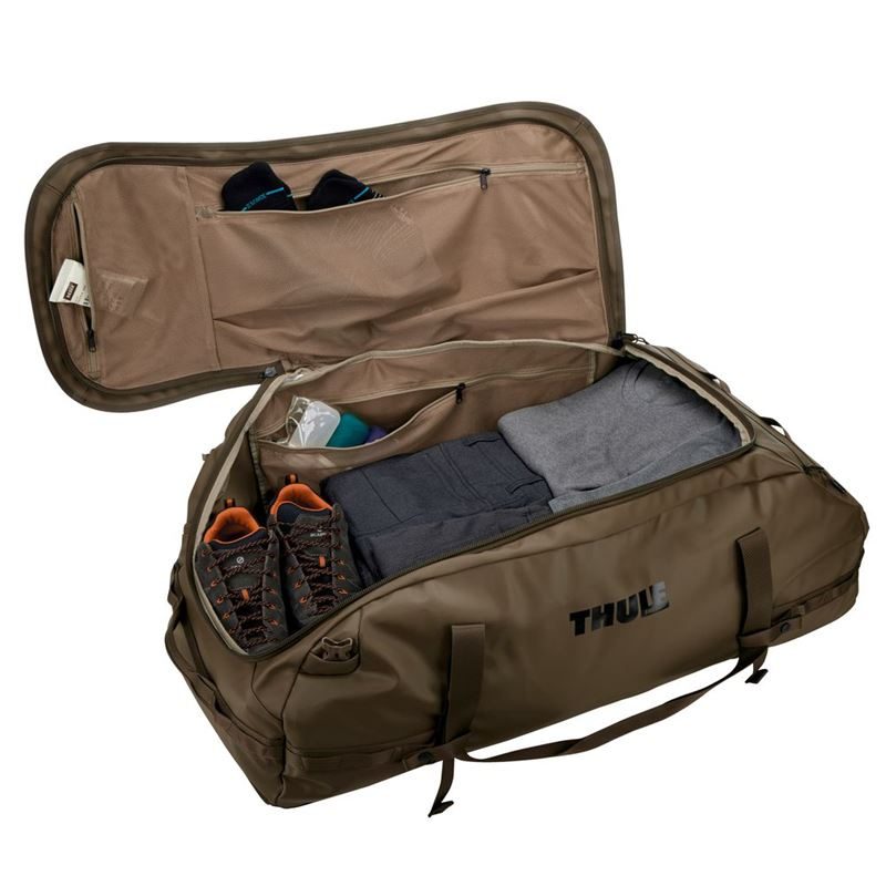 Thule Chasm 130 l velký úložný prostor