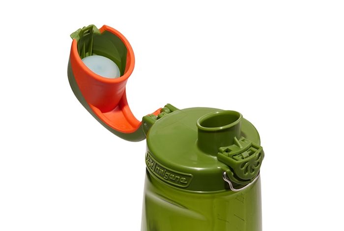 Nalgene On-The-Fly Sustain 700 ml – Napít se jednou rukou