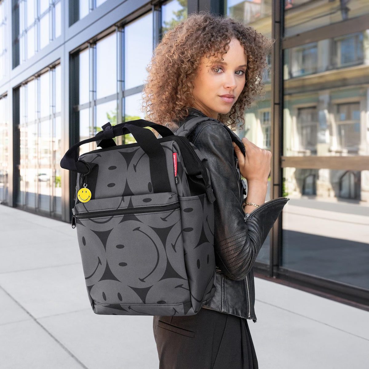 Reisenthel Allrounder R Smiley grey 15l – lifestyle fotografie