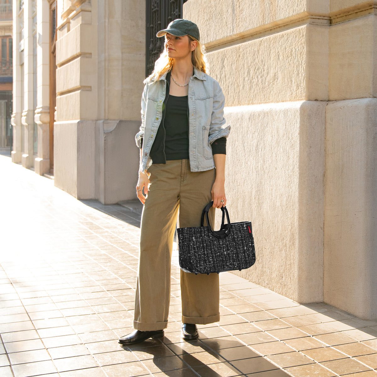 Reisenthel Loopshopper M Boucle Black – lifestyle fotografie