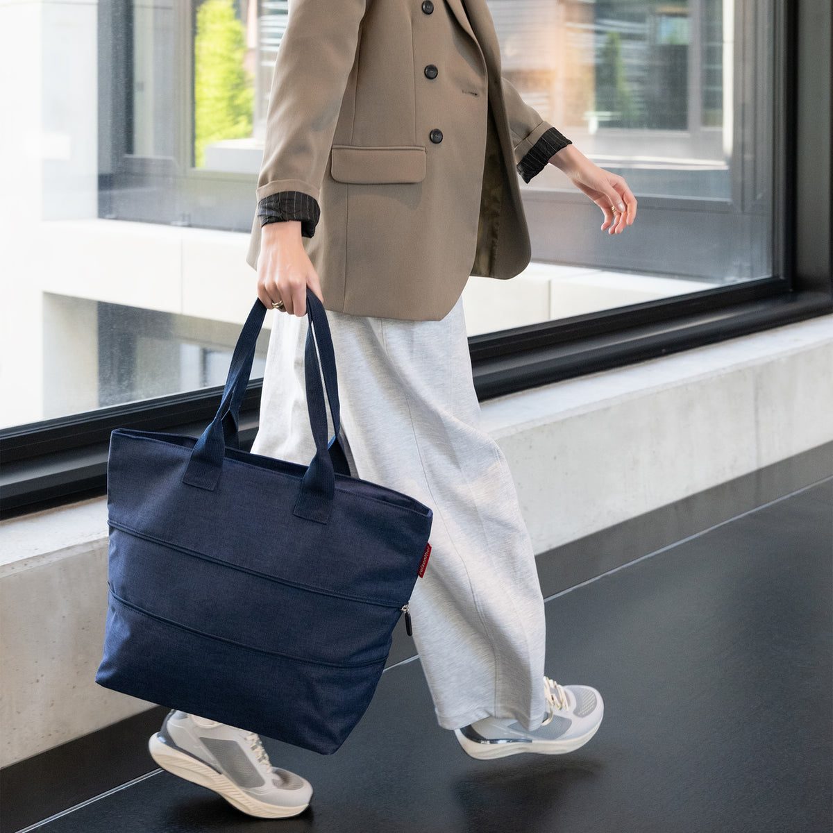 Reisenthel Shopper e1 Twist navy – lifestyle fotografie