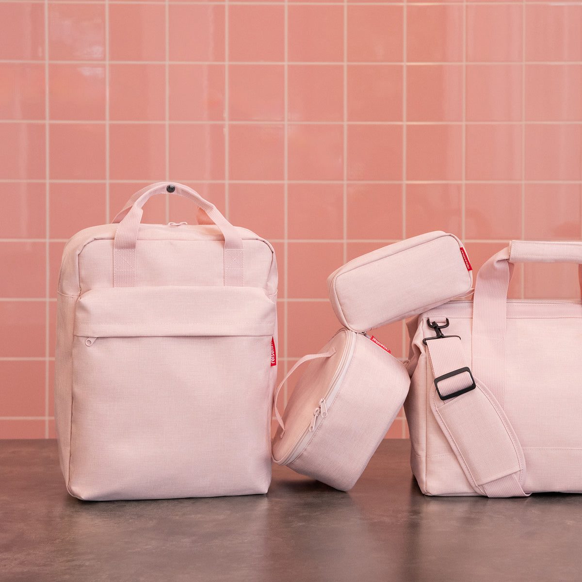 Reisenthel Allday Backpack M Twist blush – lifestyle fotografie