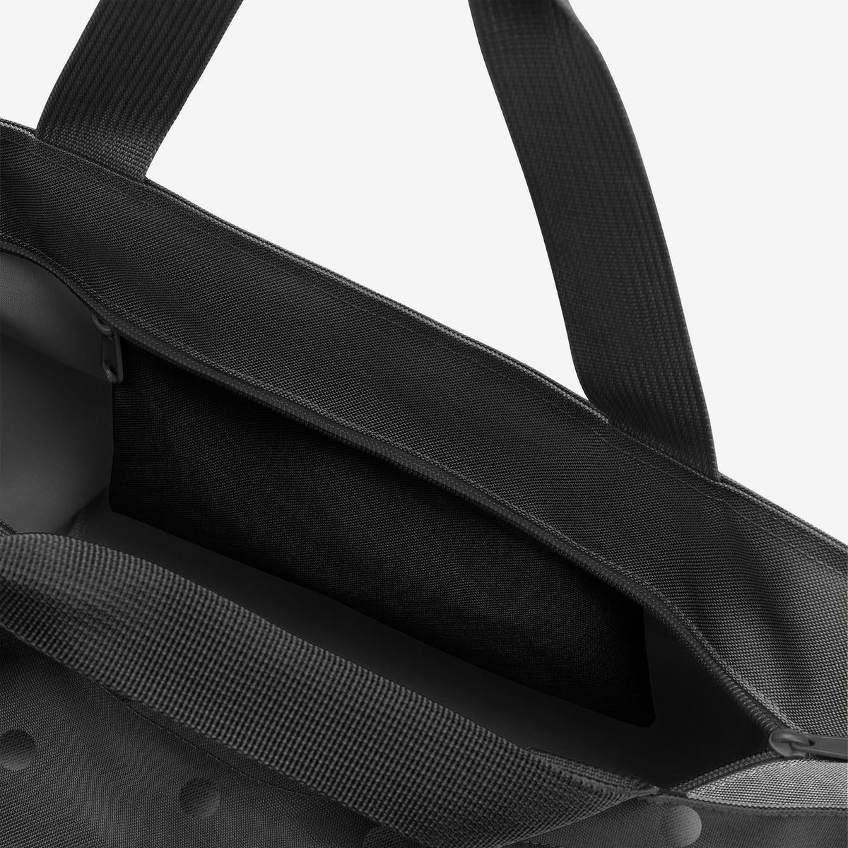Reisenthel Shopper M Glossy dots black – produktový detail