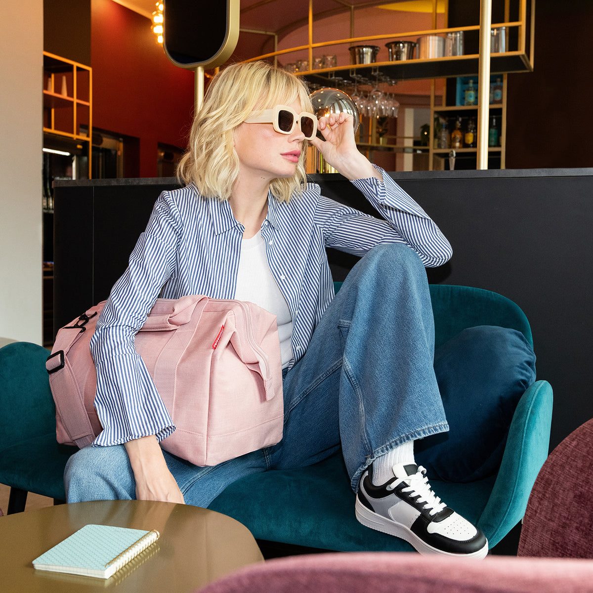 Reisenthel Allrounder M Twist blush – lifestyle fotografie