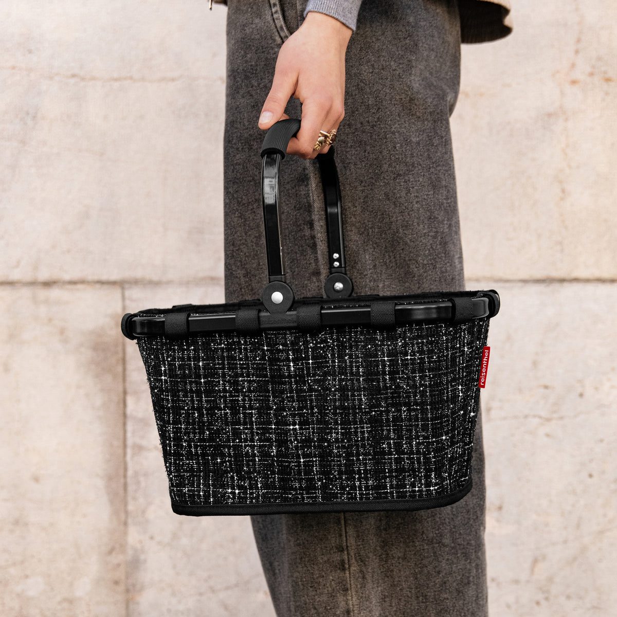 Reisenthel Carrybag XS Boucle Black – lifestyle fotografie
