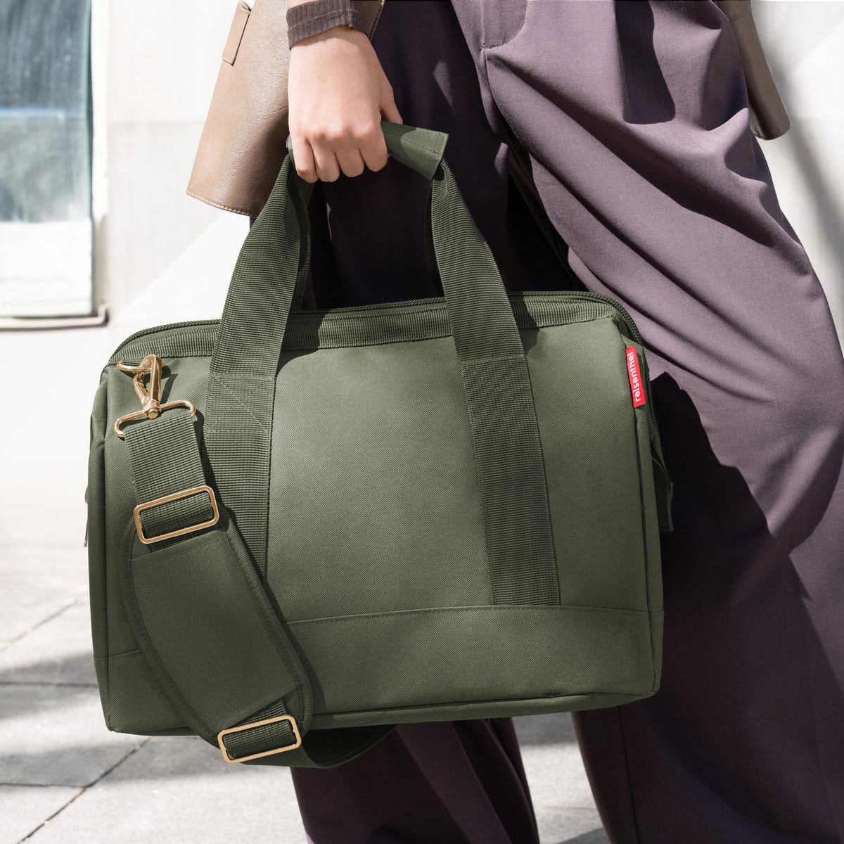 Reisenthel Allrounder M Urban forest Gold – lifestyle fotografie