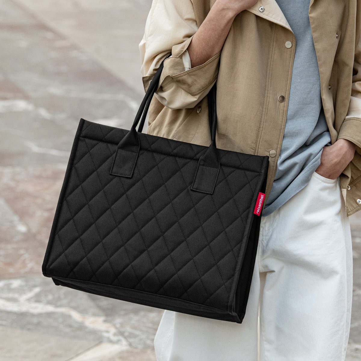 Reisenthel Daily Shopper Rhombus Black – lifestyle fotografie