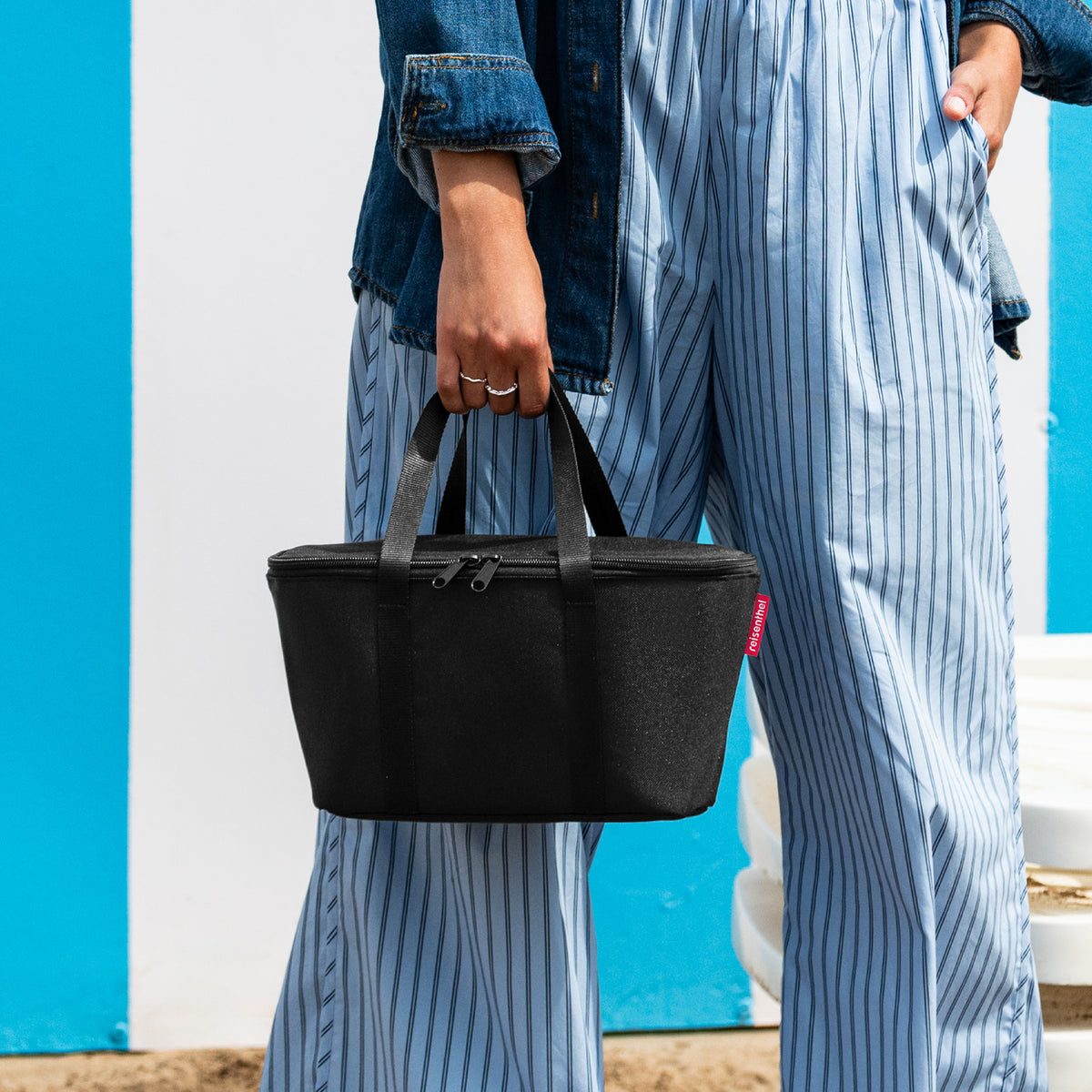 Reisenthel Coolerbag XS Black – lifestyle fotografie