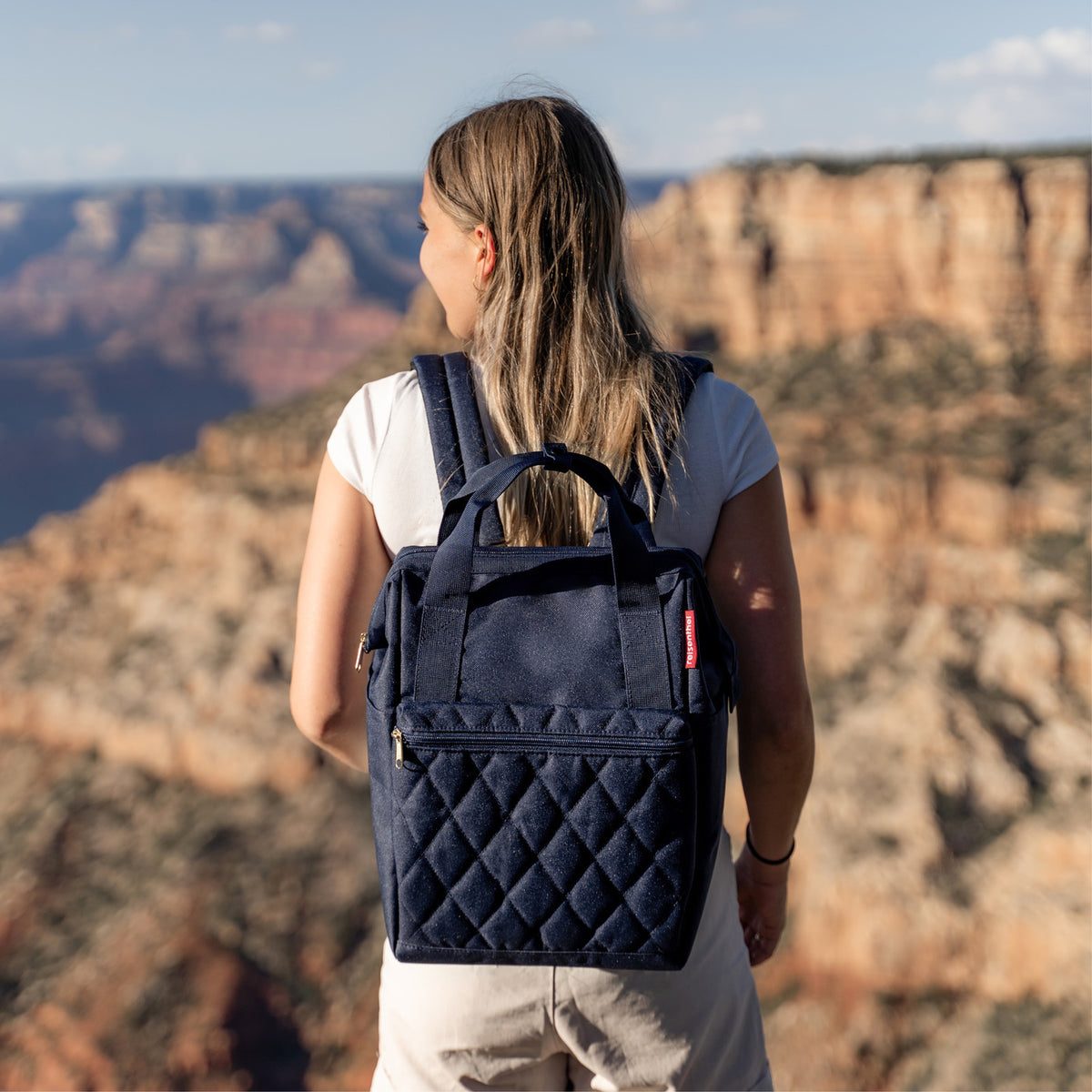 Reisenthel Allrounder R Rhombus Midnight Gold 15l – lifestyle fotografie