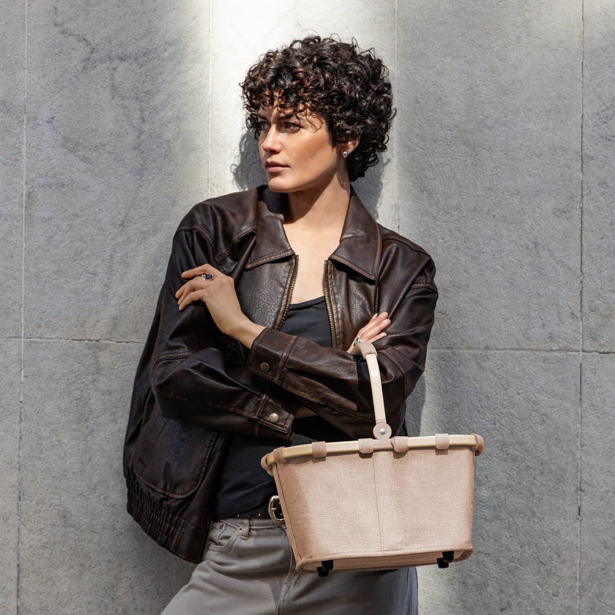 Reisenthel Carrybag XS Frame Twist Coffee – lifestyle fotografie