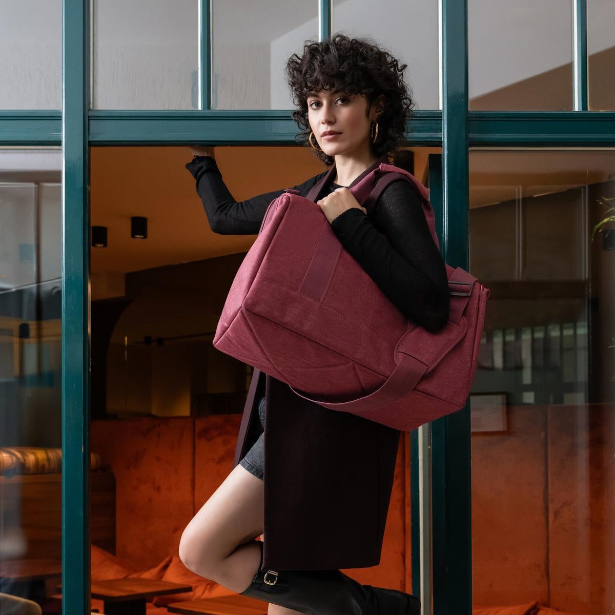 Reisenthel Allrounder L Twist maroon – lifestyle fotografie