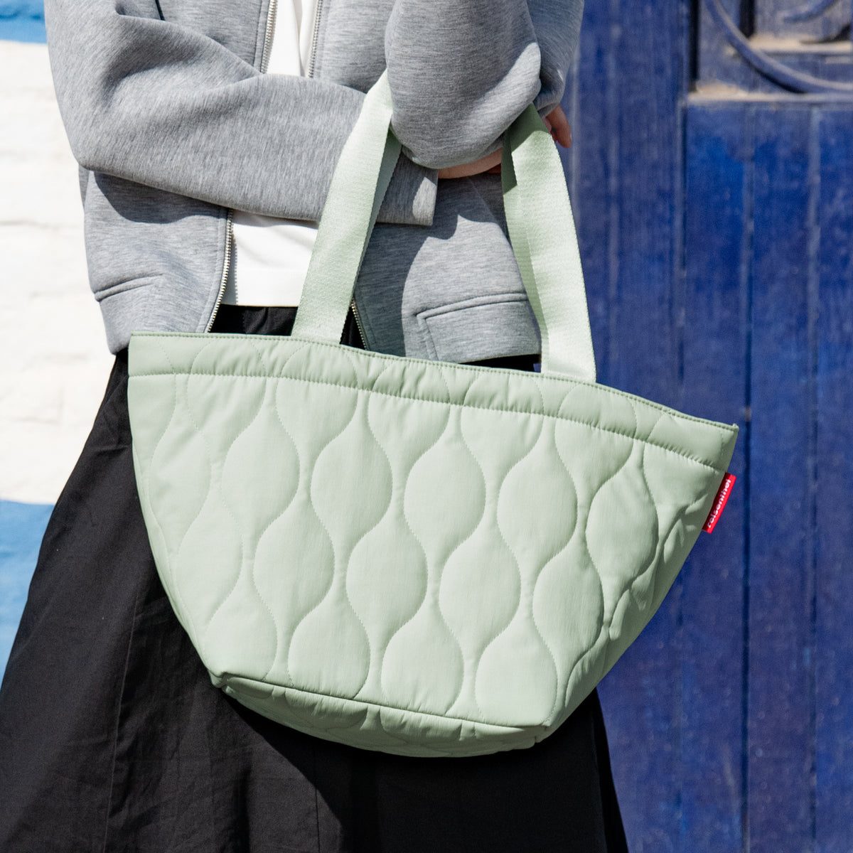 Reisenthel Shopper M Puffer Iced Matcha – lifestyle fotografie