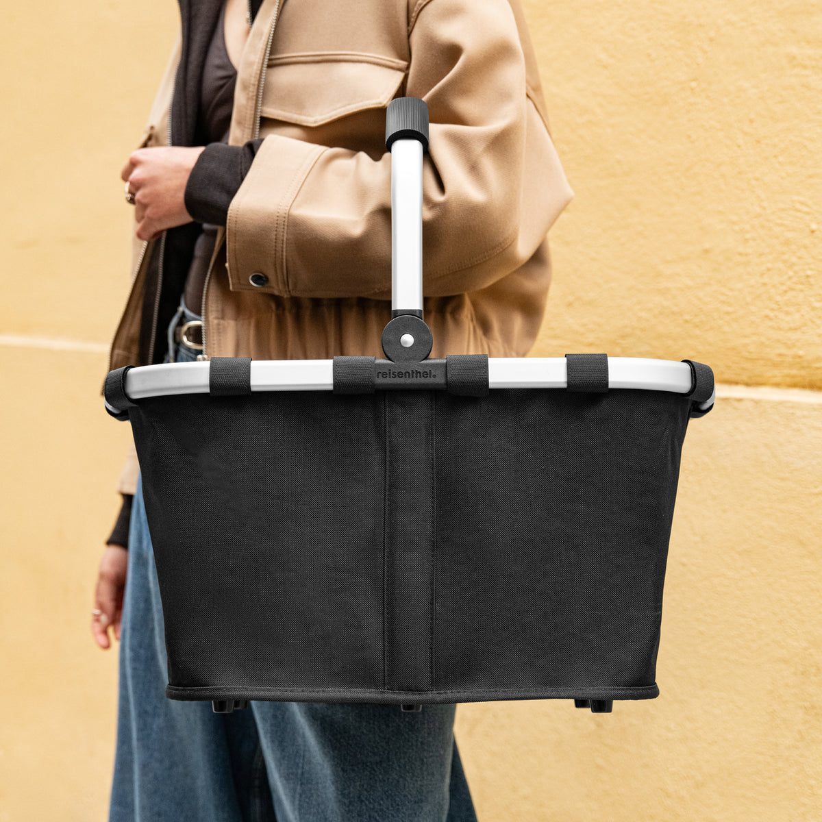 Reisenthel CarryBag Black – lifestyle fotografie