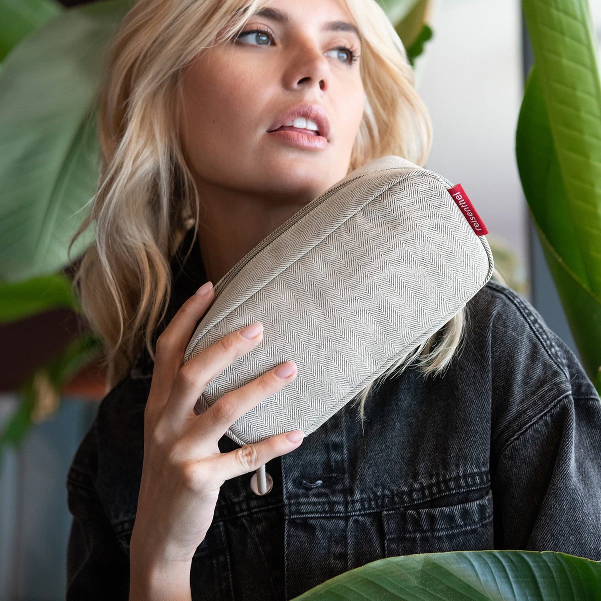 Reisenthel Multicase Herringbone Sand – lifestyle fotografie