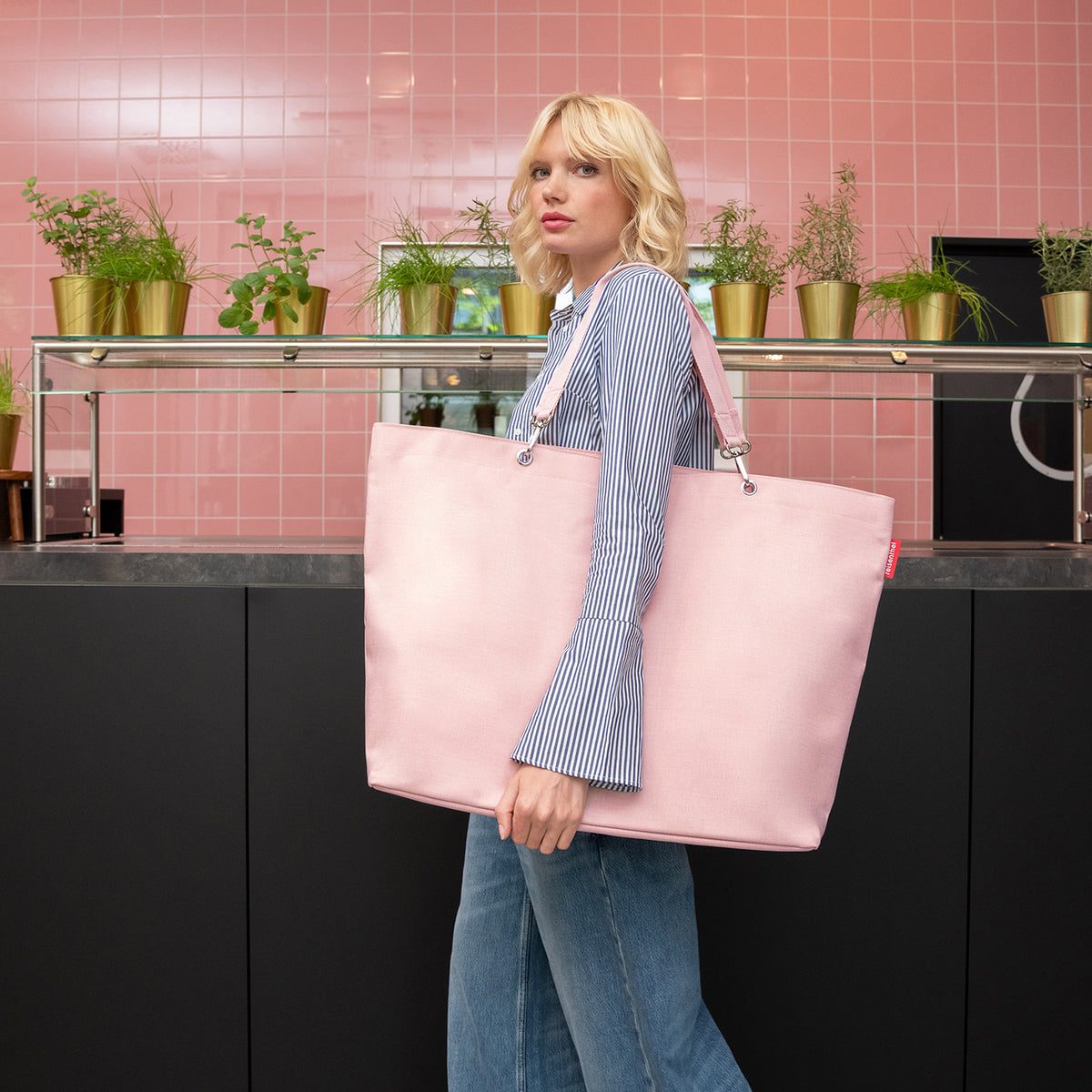 Reisenthel Shopper XL Twist blush – lifestyle fotografie