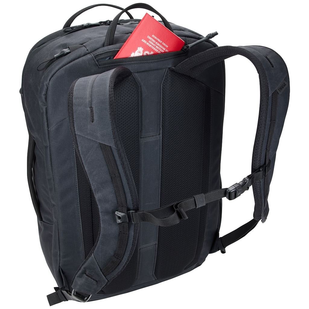 Thule Aion cestovní batoh 40 l – Samostatné místo pro notebook