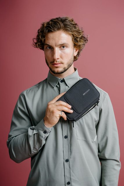 XD Design Passport Holder – fotografie modelu 2