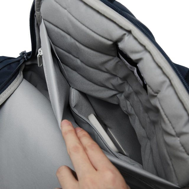 XD Design Soft Tote Backpack – Notebook do 16″ v měkkém vnitřku
