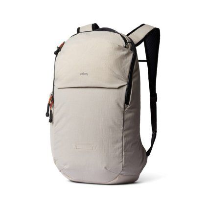 Bellroy Lite Ready Pack 18L Ash  + Testovací sada toaletních vod ZDARMA