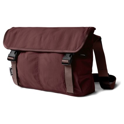 bellroy cinch messenger 12l burgundy galerie v2 bhmb bur 243 01