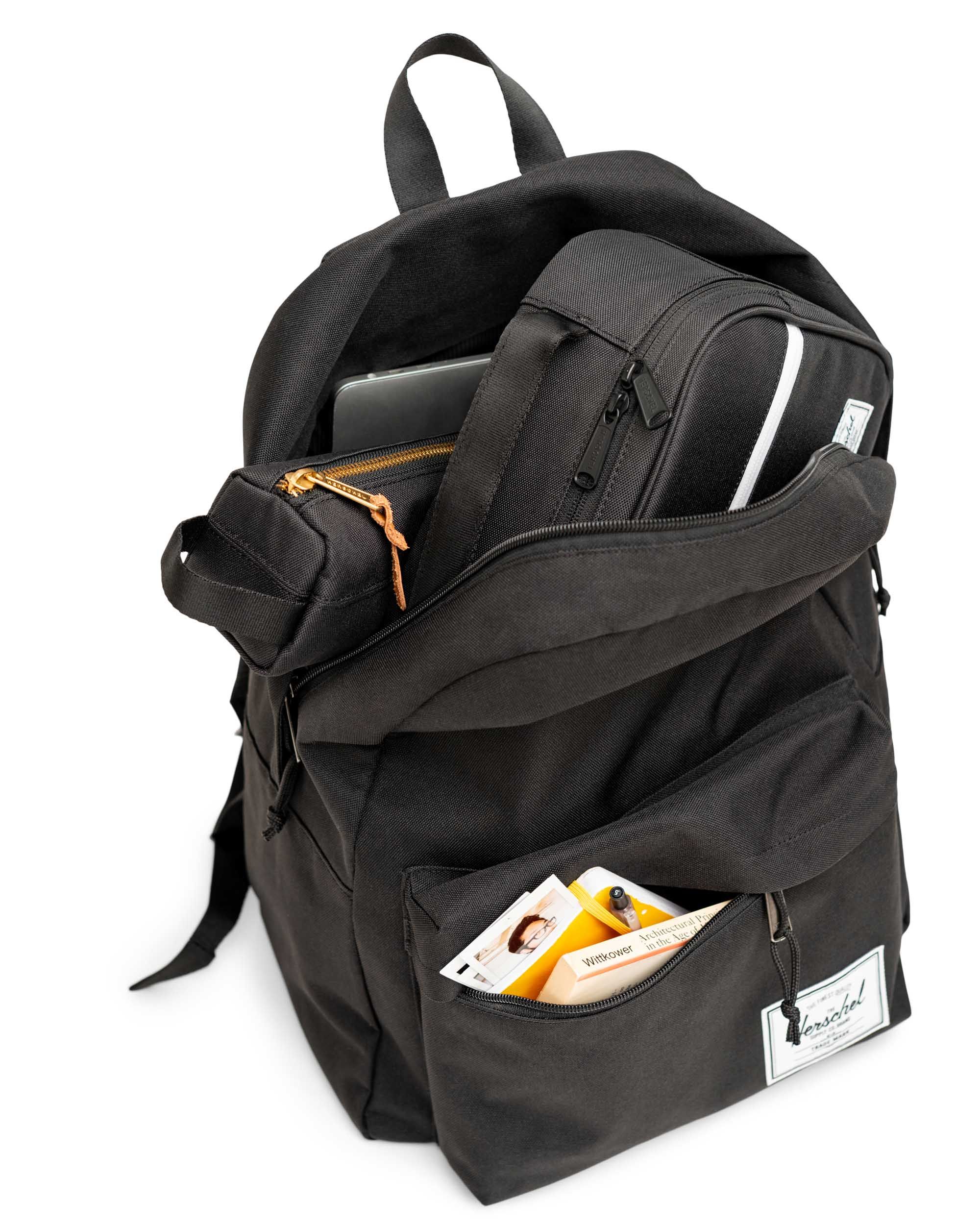 Herschel Classic XL – spousta místa pro vše potřebné