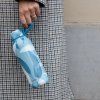 Quokka Nerezová termoláhev s poutkem Solid 510 ml - blue wind