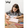 BAAGL Studentské pouzdro Creamy – lifestyle fotografie 6