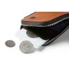 Bellroy Card Pocket - Caramel  + Testovací sada toaletních vod ZDARMA