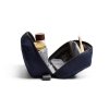 Bellroy Toiletry Kit Plus - Navy  + Testovací sada toaletních vod ZDARMA