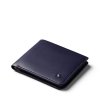 Bellroy Hide & Seek RFID - Navy  + Testovací sada toaletních vod ZDARMA
