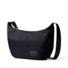 Bellroy Malá crossbody taštička Laneway Crescent Bag 2,5  - Ink