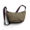 Bellroy Malá crossbody taštička Laneway Crescent Bag (2,5 l) - SeaKelp