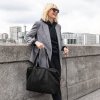 Reisenthel Extralite Weekender M Mesh Black – cestovní doplněk, fotografie v prostředí 3