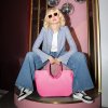 Reisenthel Loopshopper L Frame Twist Pink – nákupní taška, fotografie v prostředí 3