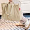 Reisenthel Softshopper Cord Sand – nákupní taška, fotografie v prostředí 3
