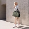 Reisenthel Daily Shopper Teddy Leo Olive – nákupní taška, fotografie v prostředí 2