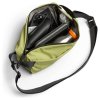 bellroy lite sling kiwi 02