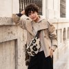 Reisenthel City Beltbag Teddy Leo Cream – ledvinka, fotografie v prostředí 3