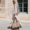 Reisenthel Daily Shopper Leo Macchiato – nákupní taška, fotografie v prostředí 2