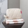 Reisenthel Cosmeticpouch M Puffer Stone – kosmetická taška, fotografie v prostředí 2