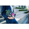 Herschel LEGO® Chapter Travel Kit HSC LEGO® Botanical Floral Blk 5L – fotografie v použití a detail modelu