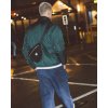 Herschel Heritage™ Ripstop Reflective Ultimate Gray/Stone Mountain 24L – fotografie v použití a detail modelu
